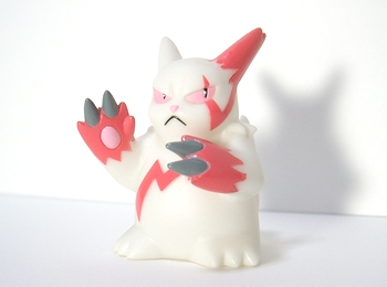 ポケモン図鑑 ザングース（グッズ）