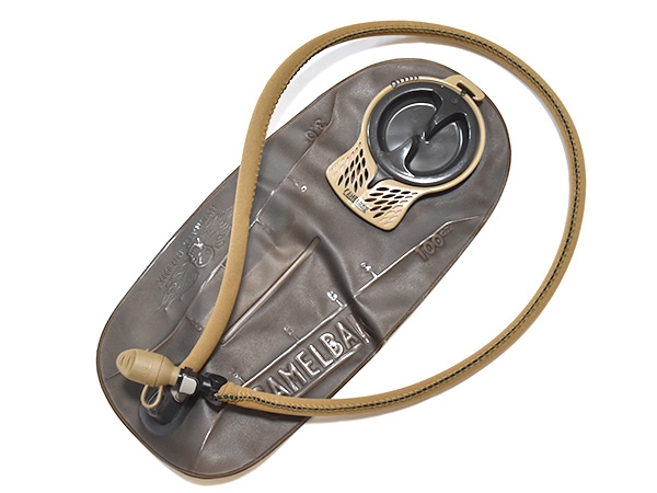 米軍実物 CAMELBAK キャメルバック ハイドレーション リザーバー