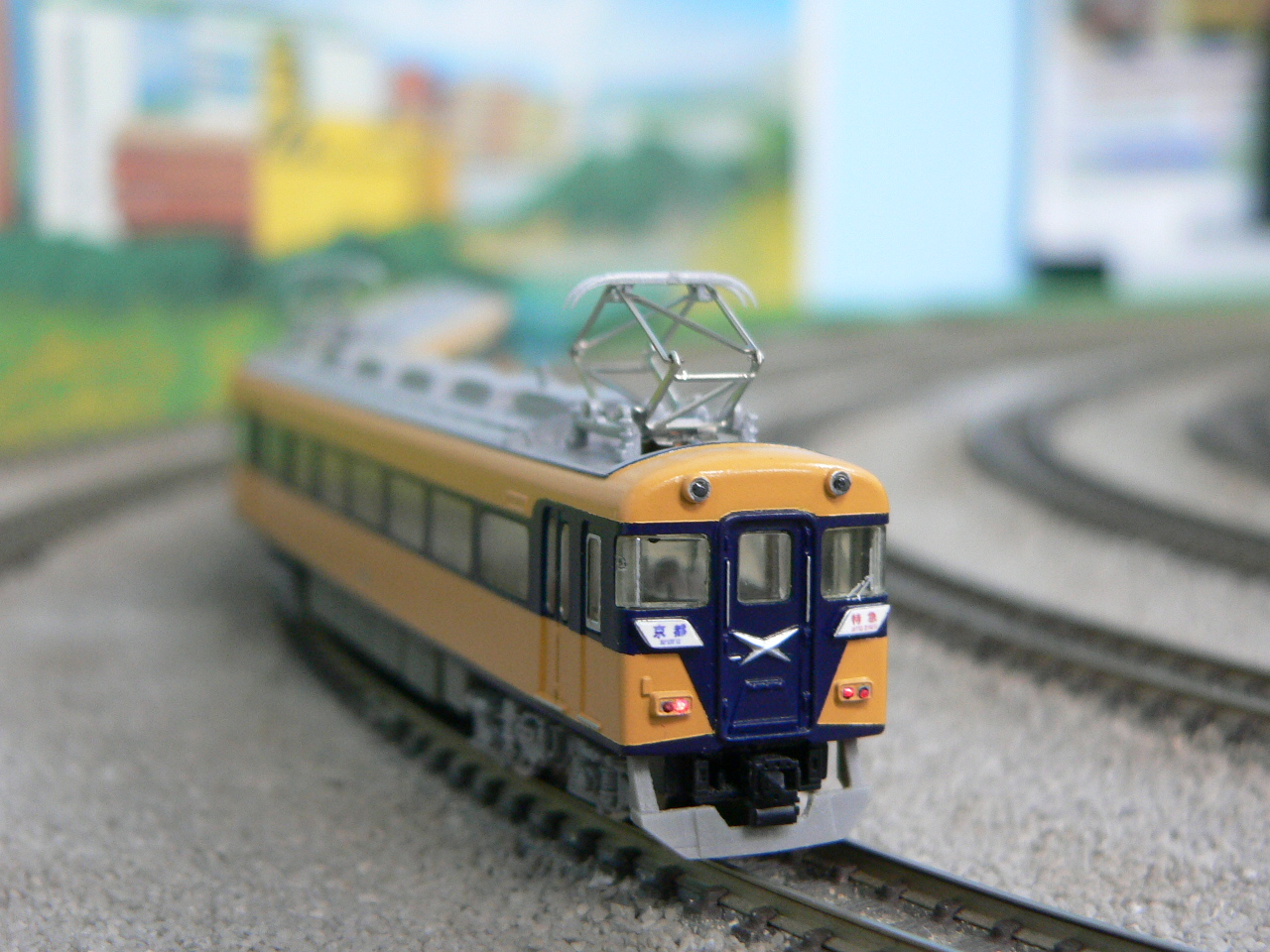 東京堂の近鉄18200系をライト点灯化した特製品をMなし2両