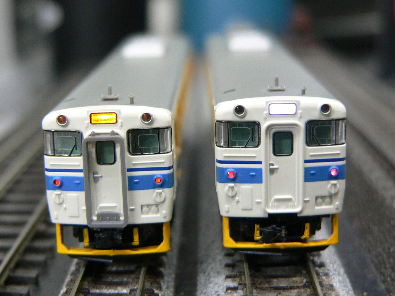 マイクロエースのキハ47高岡鉄道部旧塗装のライトを白色LED化しま