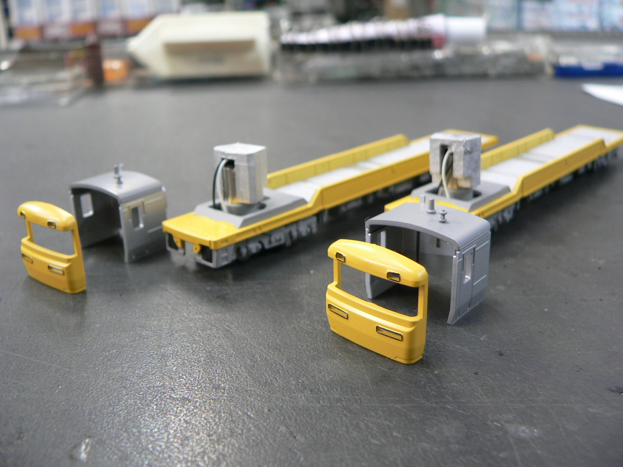 ワールド工芸のJR東海キヤ97を組立中です。: もけいや松原は近鉄