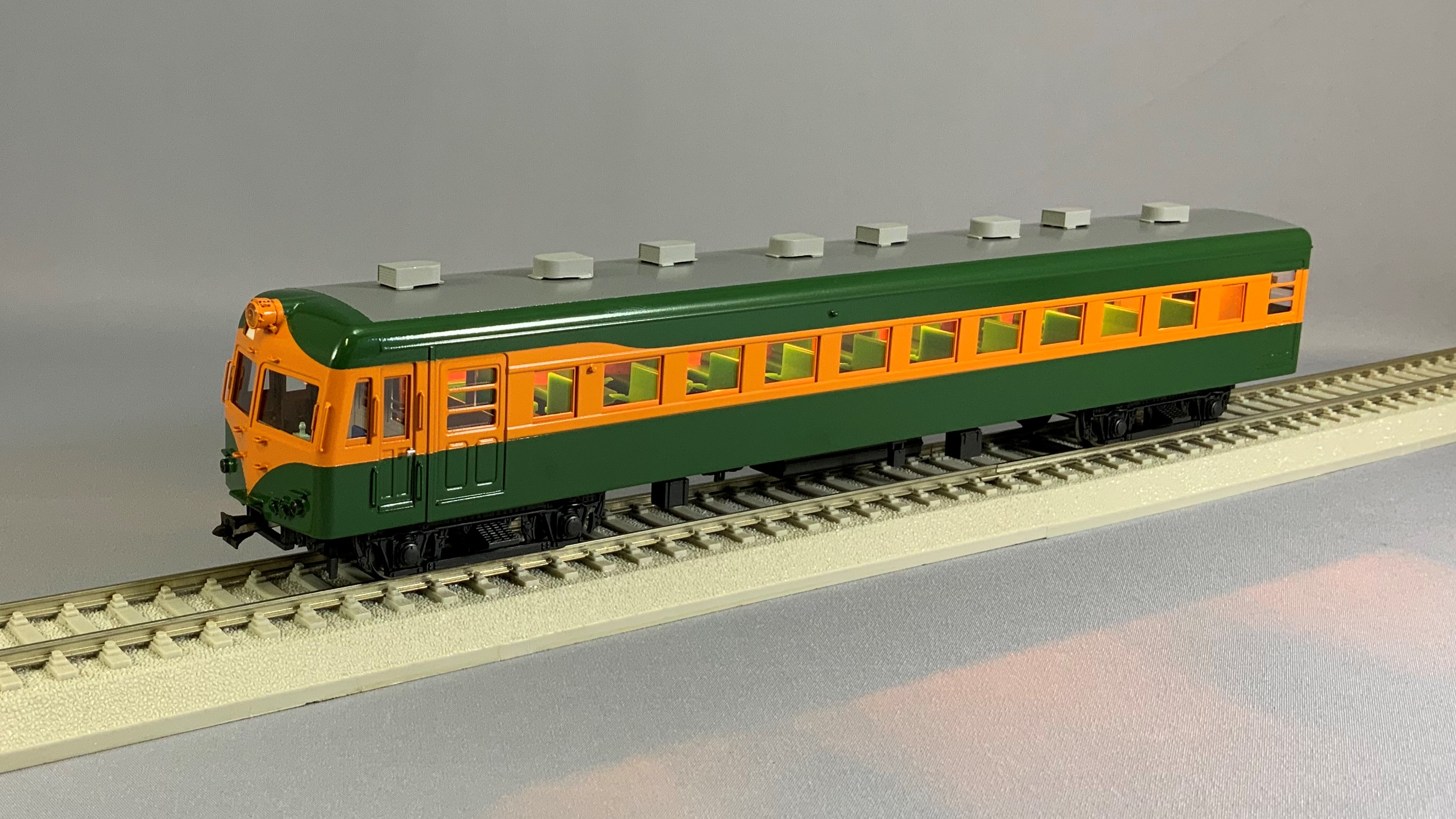 国鉄80系 - 鉄道模型の総合メーカー 株式会社エンドウ