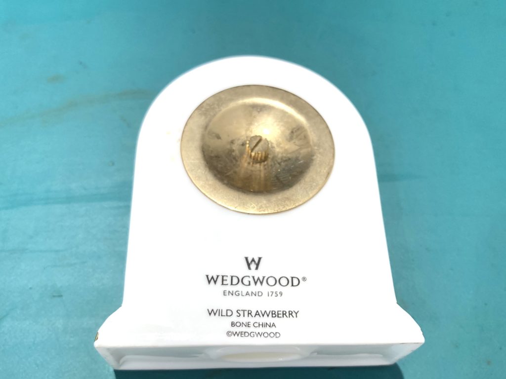 WEDGWOOD ウェッジウッド 置時計の電池交換