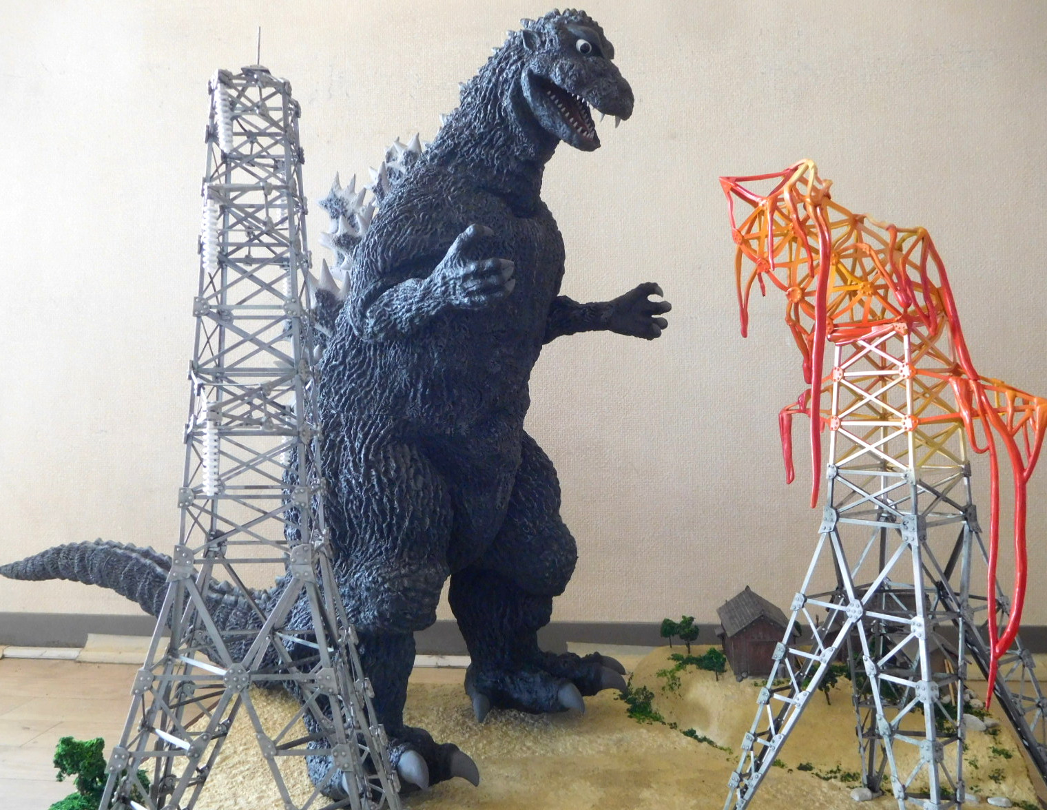 週刊 ゴジラをつくる – NAGAEアートプロダクション