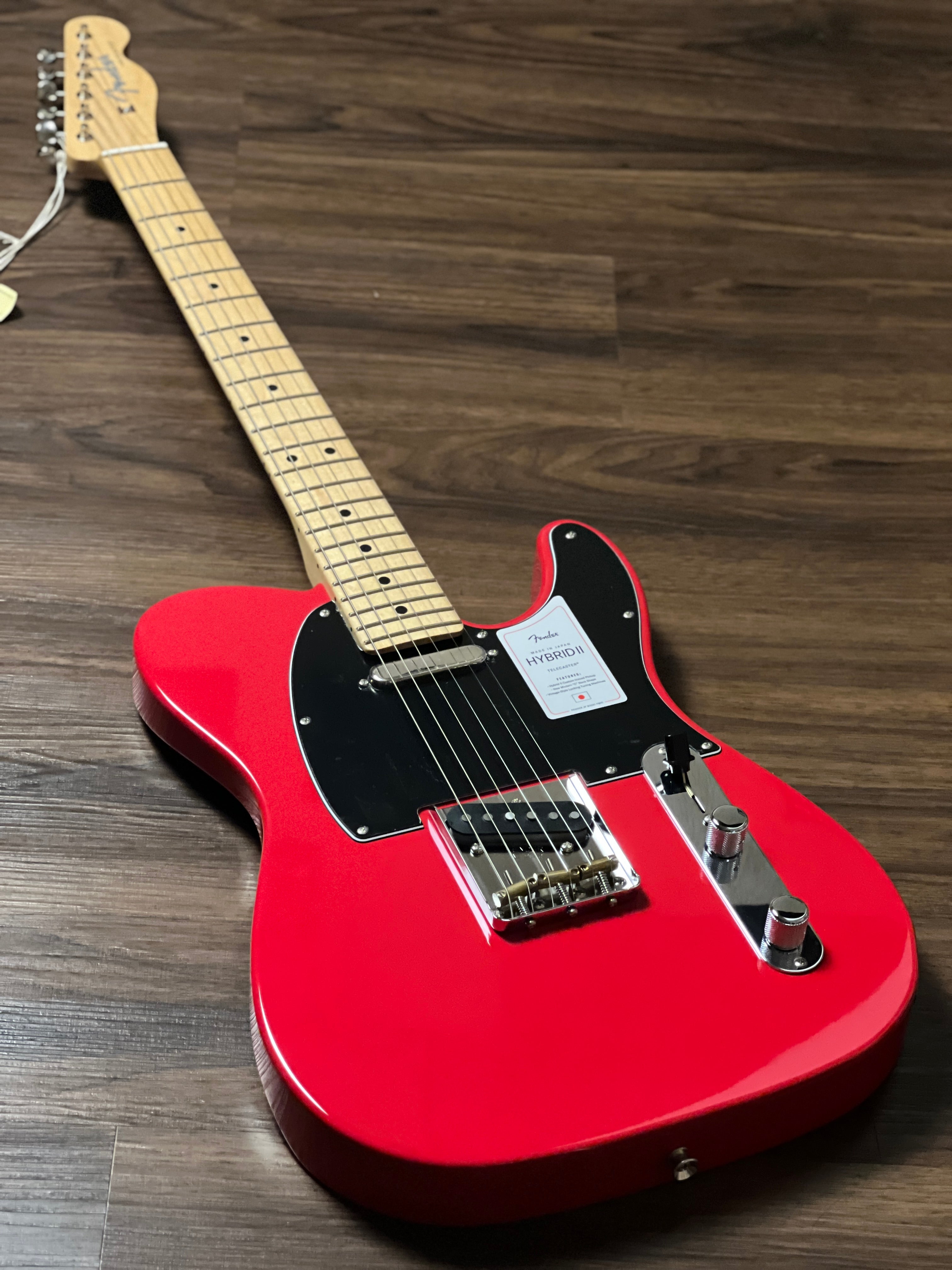 Fender Japan Hybrid II Telecaster with Maple FB in Modena Red