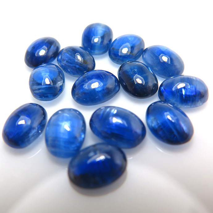 天然石ルース（裸石）・カイヤナイト（カボション）オーバル【7×5mm
