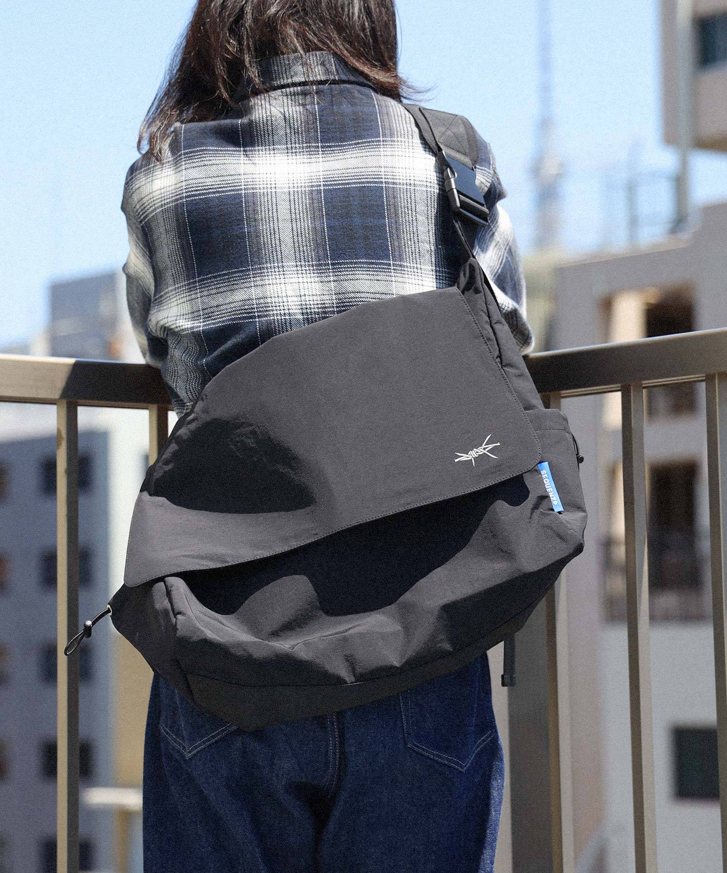 SEQUENZシークエンズ TECH SHOULDER BAG ブラック – NAVAL Online Store