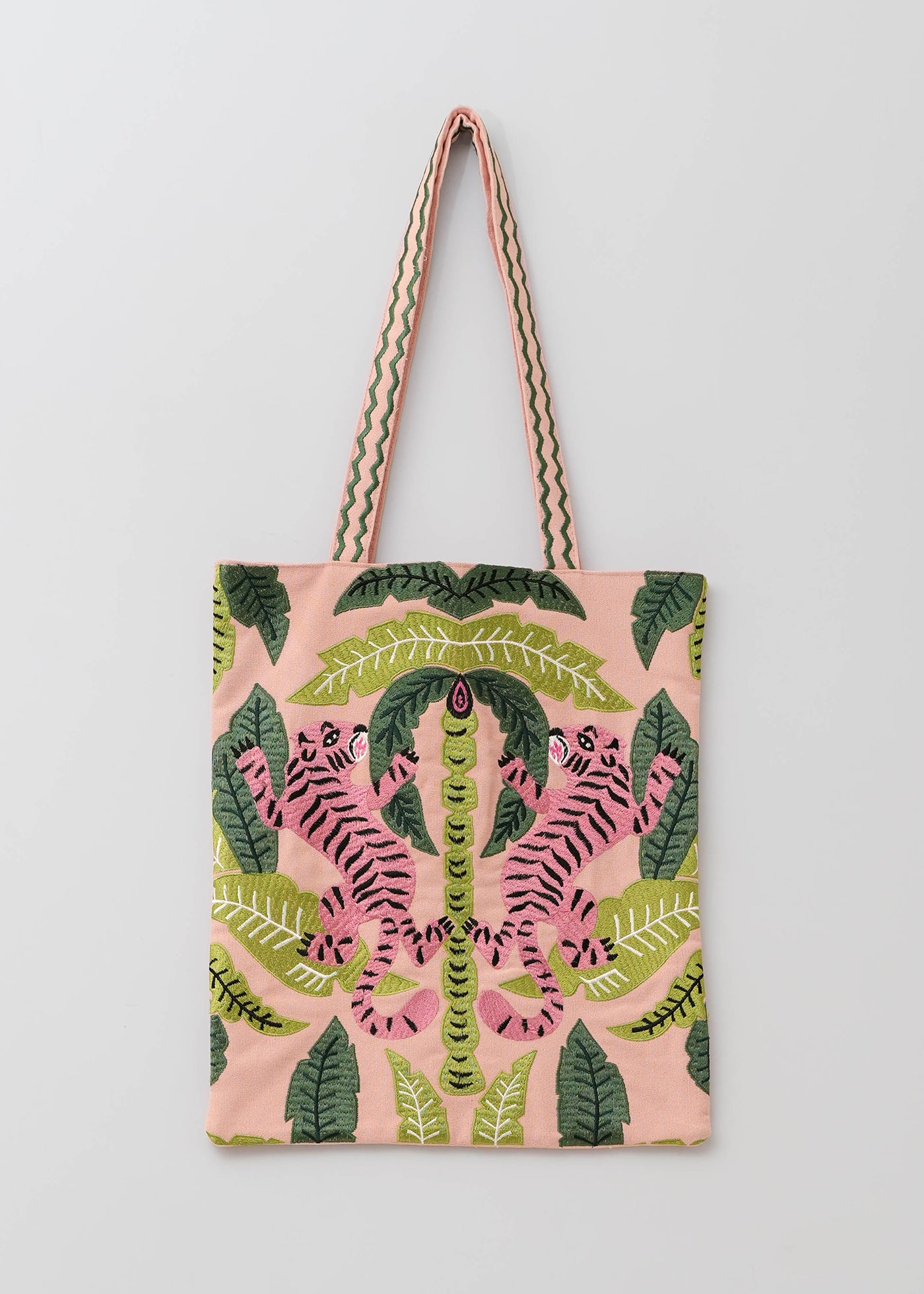 Animal Embroidery Tote Bag | Pasand by ne Quittez pas | パサン