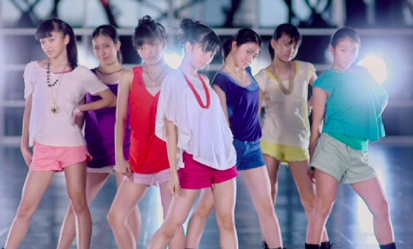 Fairies デビューシングル「More Kiss」ミュージックビデオフルサイズ