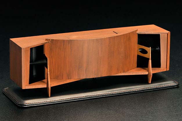 JBLの名機「パラゴン」の1/13ミニチュアを168台限定販売。44,000円