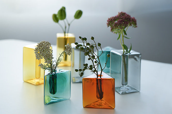 再入荷】心躍る色かたち。ガラスベース スクエア＆トライアングル