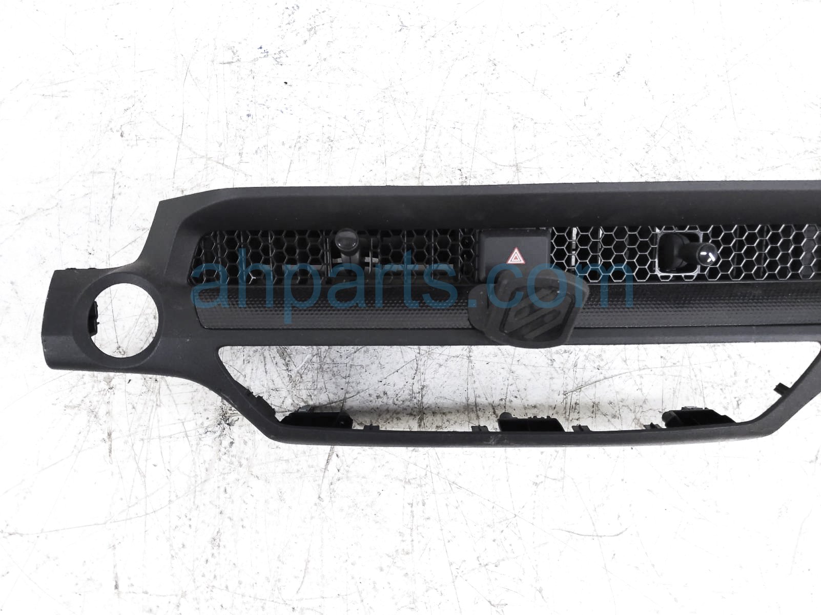 2024 Honda CR-V Dash Instrument Trim W/air Vents 77252-3A0-A01ZA