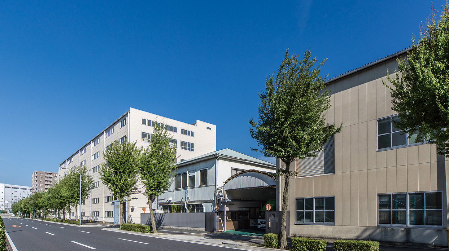 工場と設備 | アルプススチール株式会社