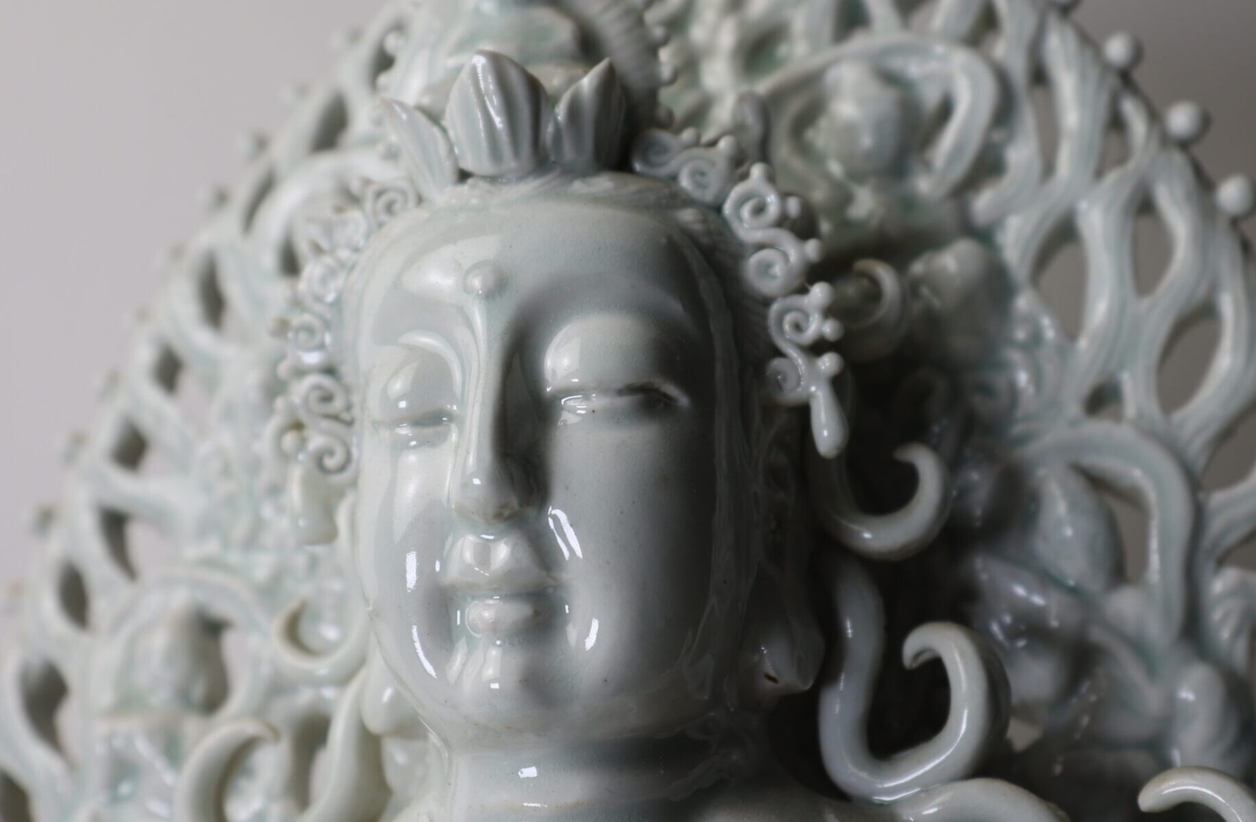 白磁観音座像 | 骨董品・美術品の買取 出張買取・鑑定対応【アジアアート】