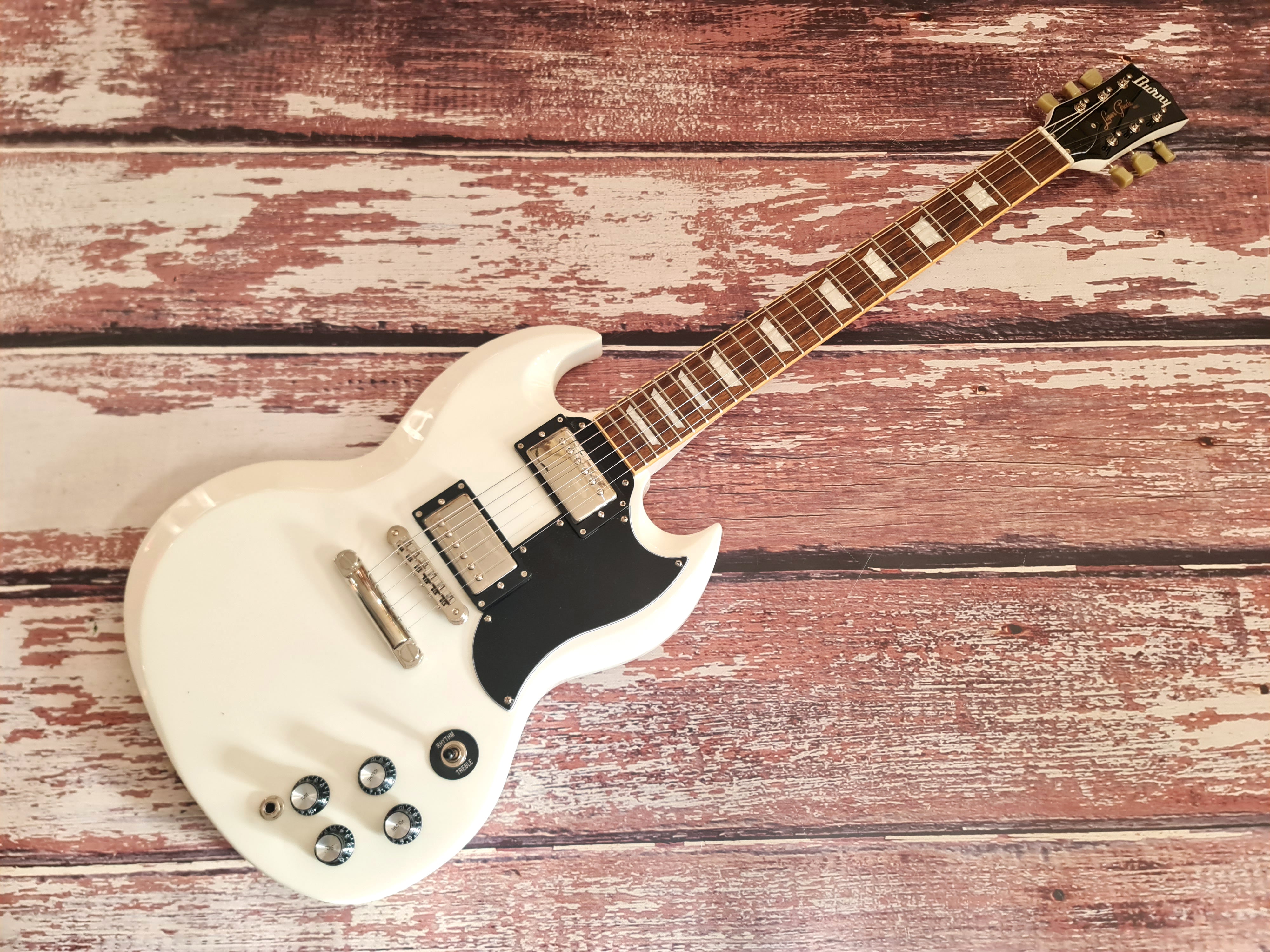 Burny RSG 60/63 Snow White – Badlands Guitars Limited