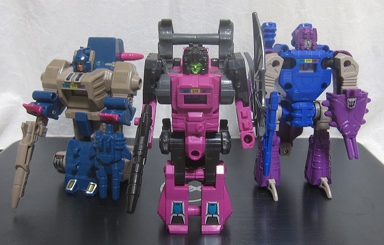 D-302 ヘッドマスターJr 陸上攻撃戦士ブルホーン | green_flour