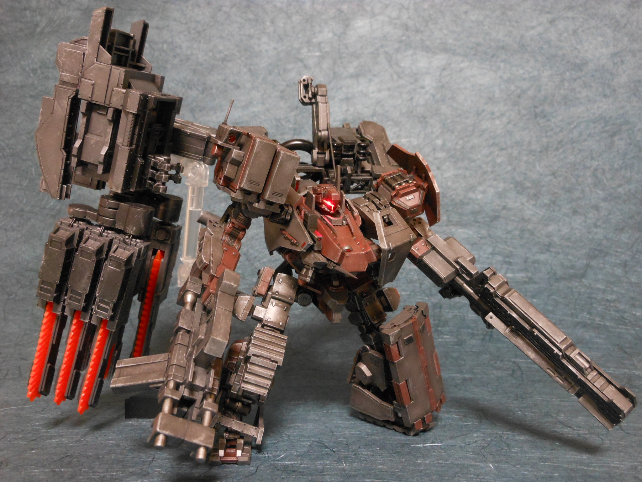 UCR-10/A VENGEANCE 完成 | ツンの作業机