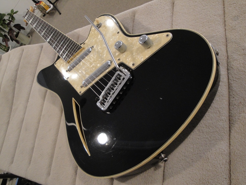 Charvel サーフキャスター（中古ギター）の紹介 | 楽器屋店長のブログ