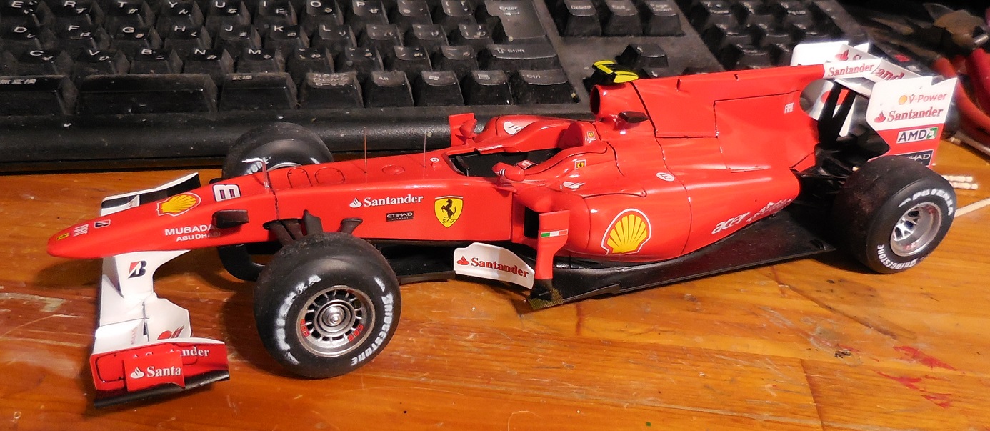 フジミ 1/20 Ferrari F10 ギャラリー - JUNRO PACK