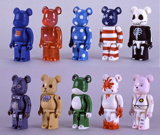 WF2003冬限定 400%BE@RBRICK甲本ヒロト『血みどろベア』 | Blog