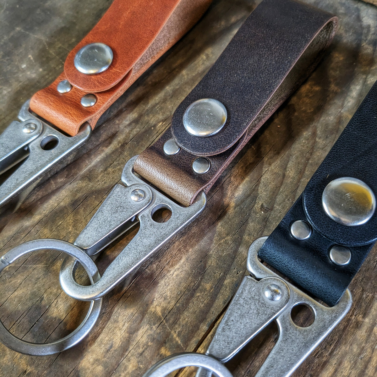Bear Mountain - Lever Snap Horween Leather Keychain – Caliber