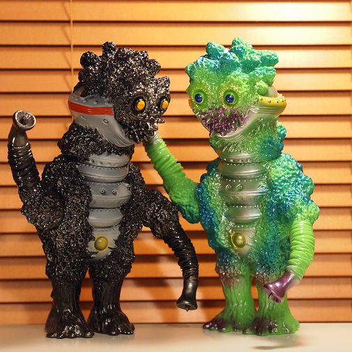 ZOLLMEN 円盤怪獣マザー - エスムスザイン es muss sein