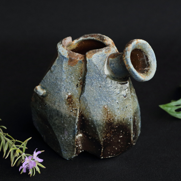 大岩智之 黒片口 満容量230ml 穴窯焼成酒器 作家もの酒注ぎ 共箱 薪窯