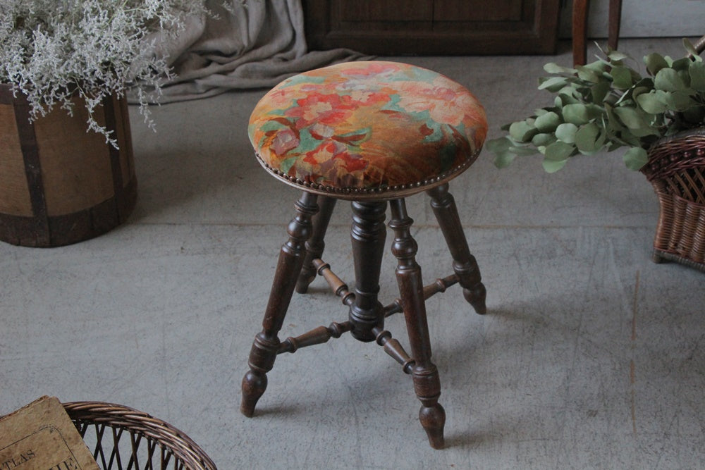 高さ調節できるオーク材ピアノスツール（高さ47~59） フランス