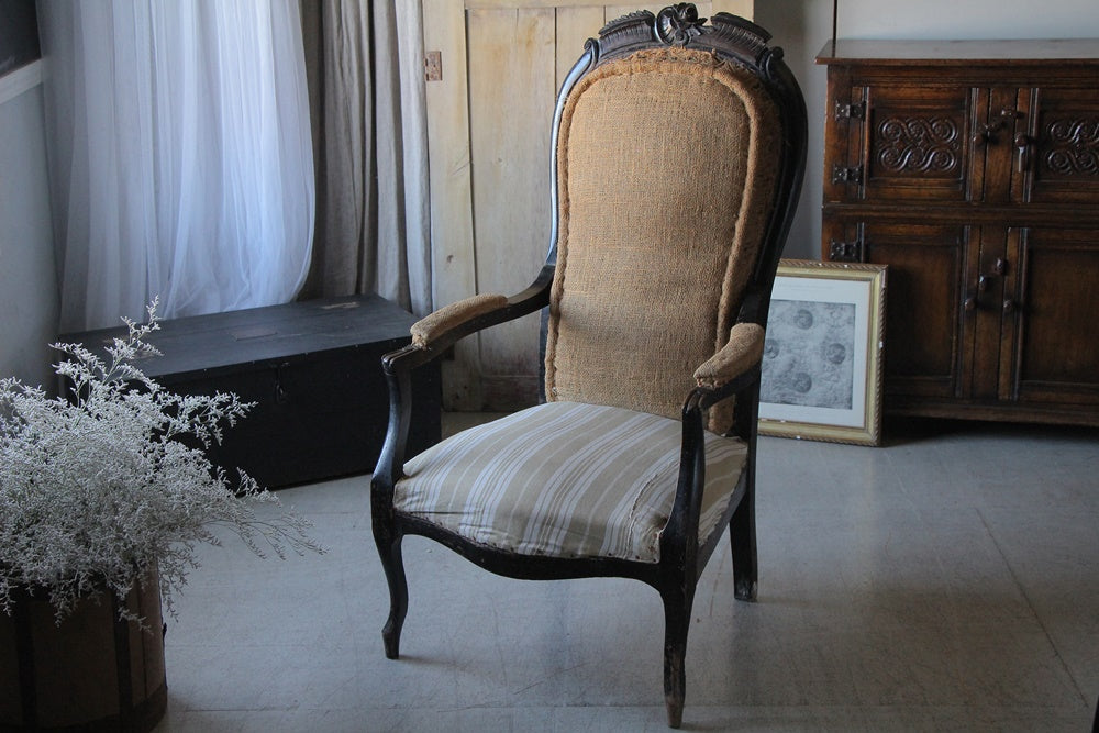 ナポレオントワ（3世時代）のアームチェア（横幅64cm） フランス