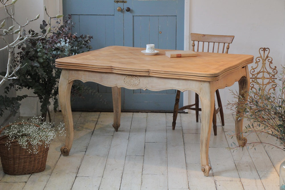 フランスで人気の剥離仕上げ1930年代ドローリーフテーブル フランス