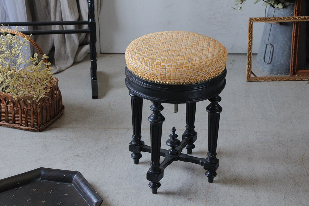 ナポレオン3世時代のピアノスツール（高さ52~67） フランス