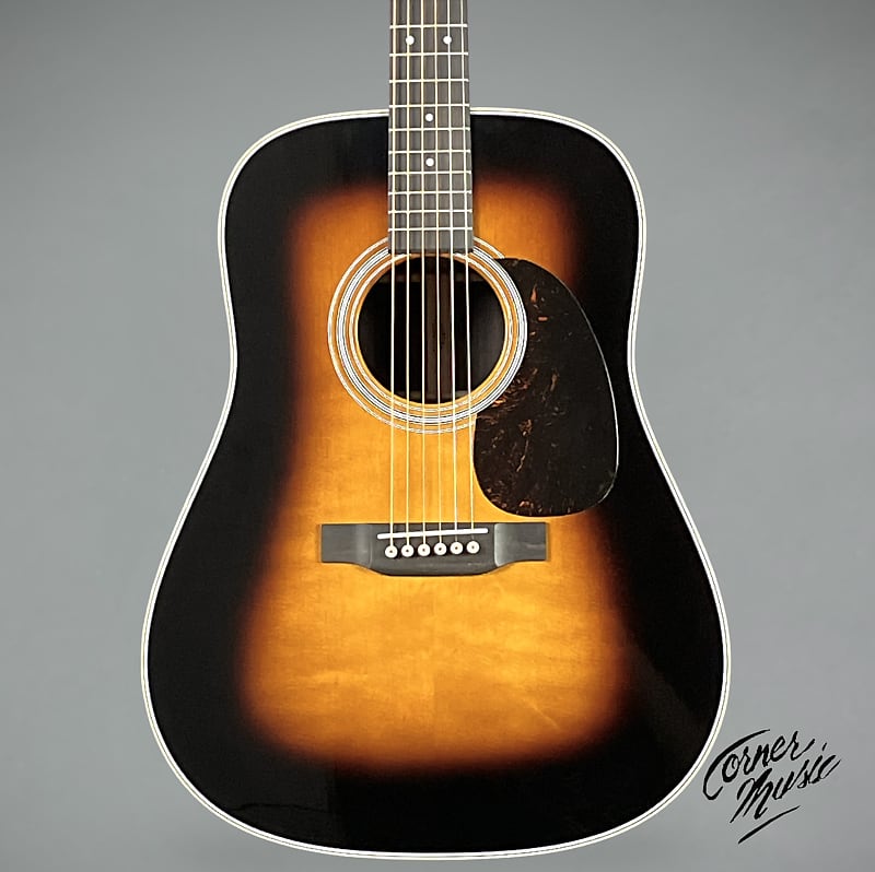 Martin D-28 2024 - Sunburst – Corner Music