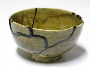 漆による繕い(金継) | 織部焼 戸隠窯 小山智徳