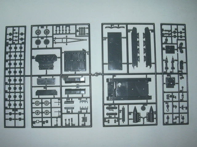 ハセガワ 1／72 ドイツ600mm臼砲 カール ＆ 4号特殊弾薬運搬車
