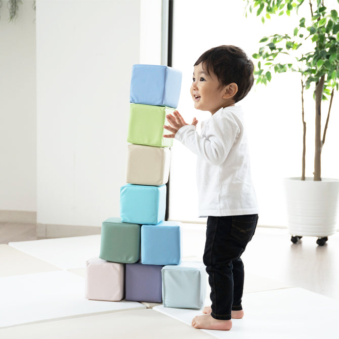 キューブクッション | zemzem（ジェムジェム） – DoriDori《ドリドリ