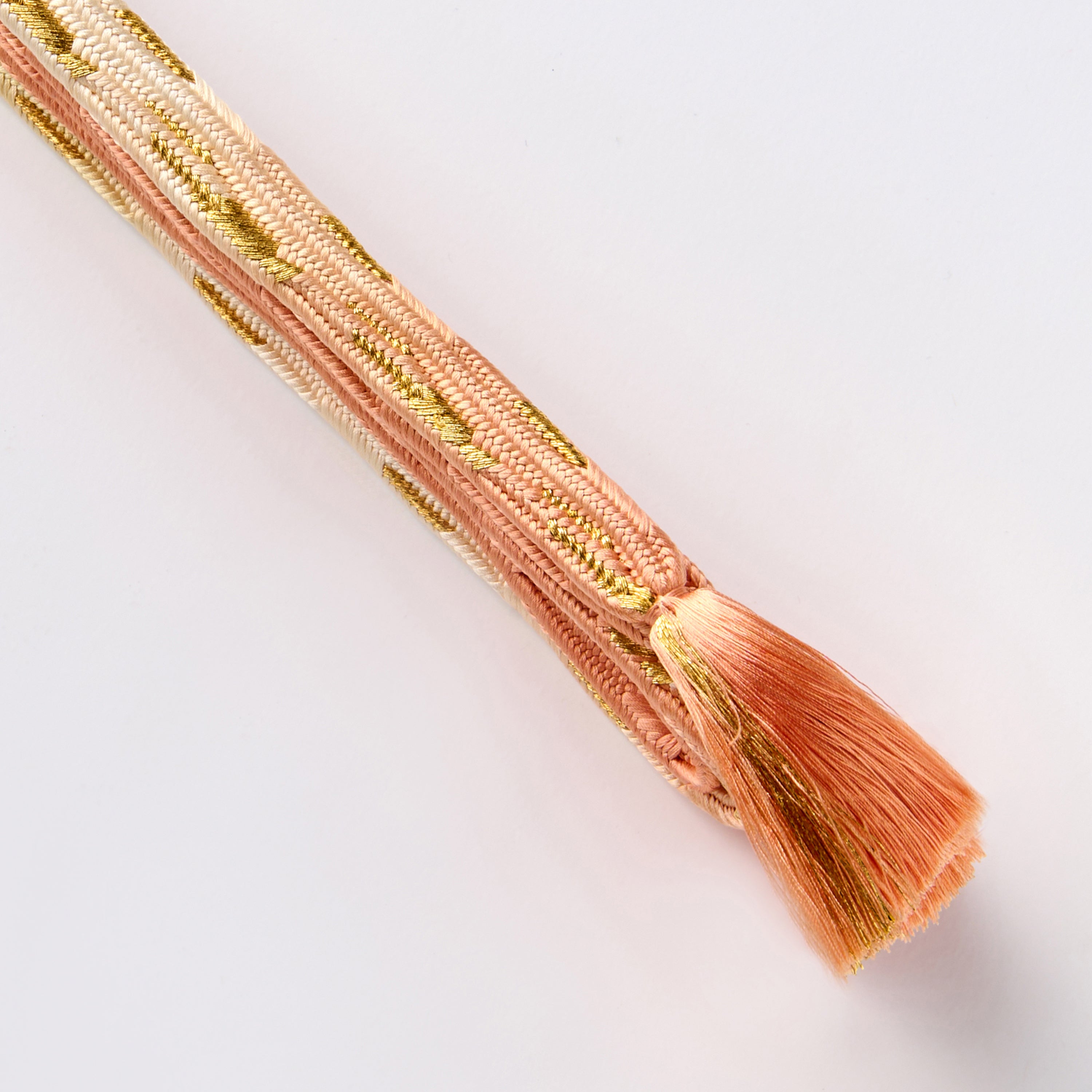 平田組紐 帯締め＜貝ノ口浮舟組・本金 遊玄染・赤香＞ – EMON