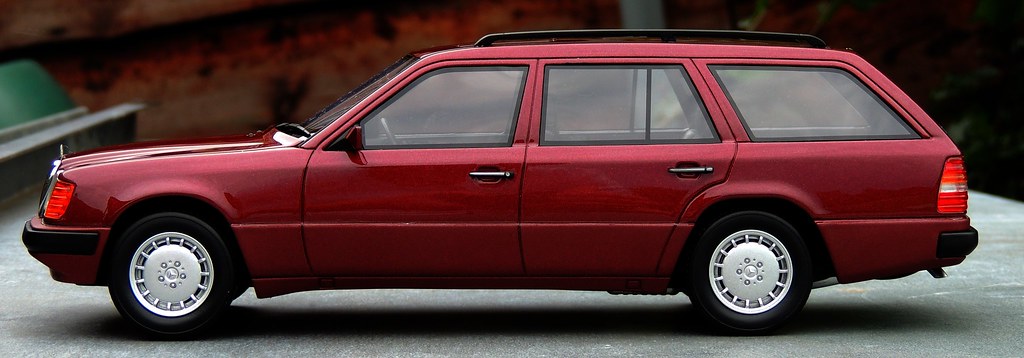 BOS Mercedes 300TE S124 | DiecastXchange Forum