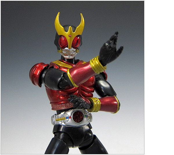 SHF仮面ライダークウガ マイティ/ライジングマイティ (e-flick.net Toys)