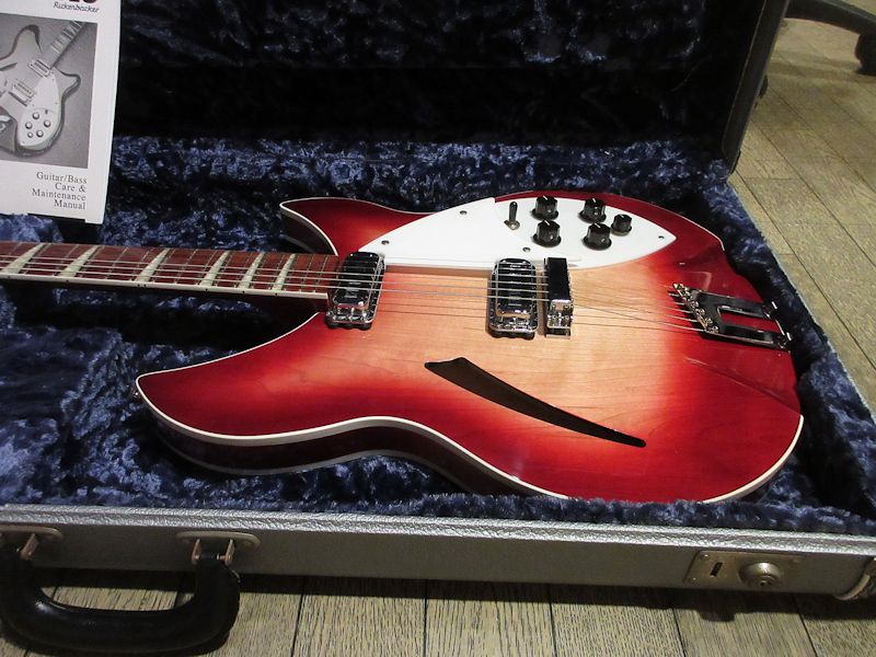 2001 Rickenbacker 360 V64 Fireglo - ヴィンテージギター買取り・販売