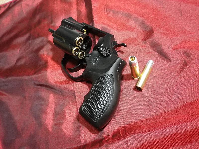 マルシン S&W M36 チーフスペシャル 6mm ～ リアルさを増した X