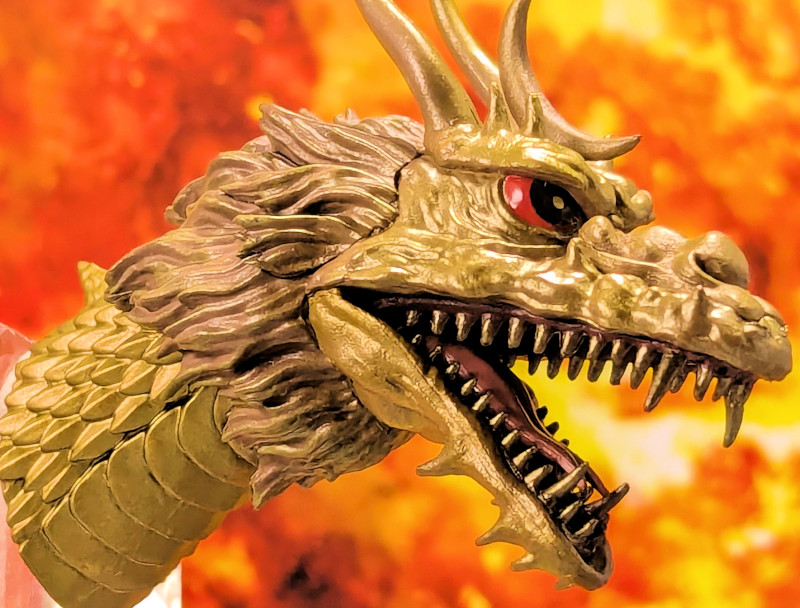 玩栗犬と、一番くじ ゴジラ×コング 新たなる帝国 モンスターヘッド