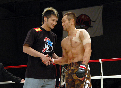 GBR＞ニュース＞【修斗】5・18“カリスマ”佐藤ルミナが世界タイトル挑戦