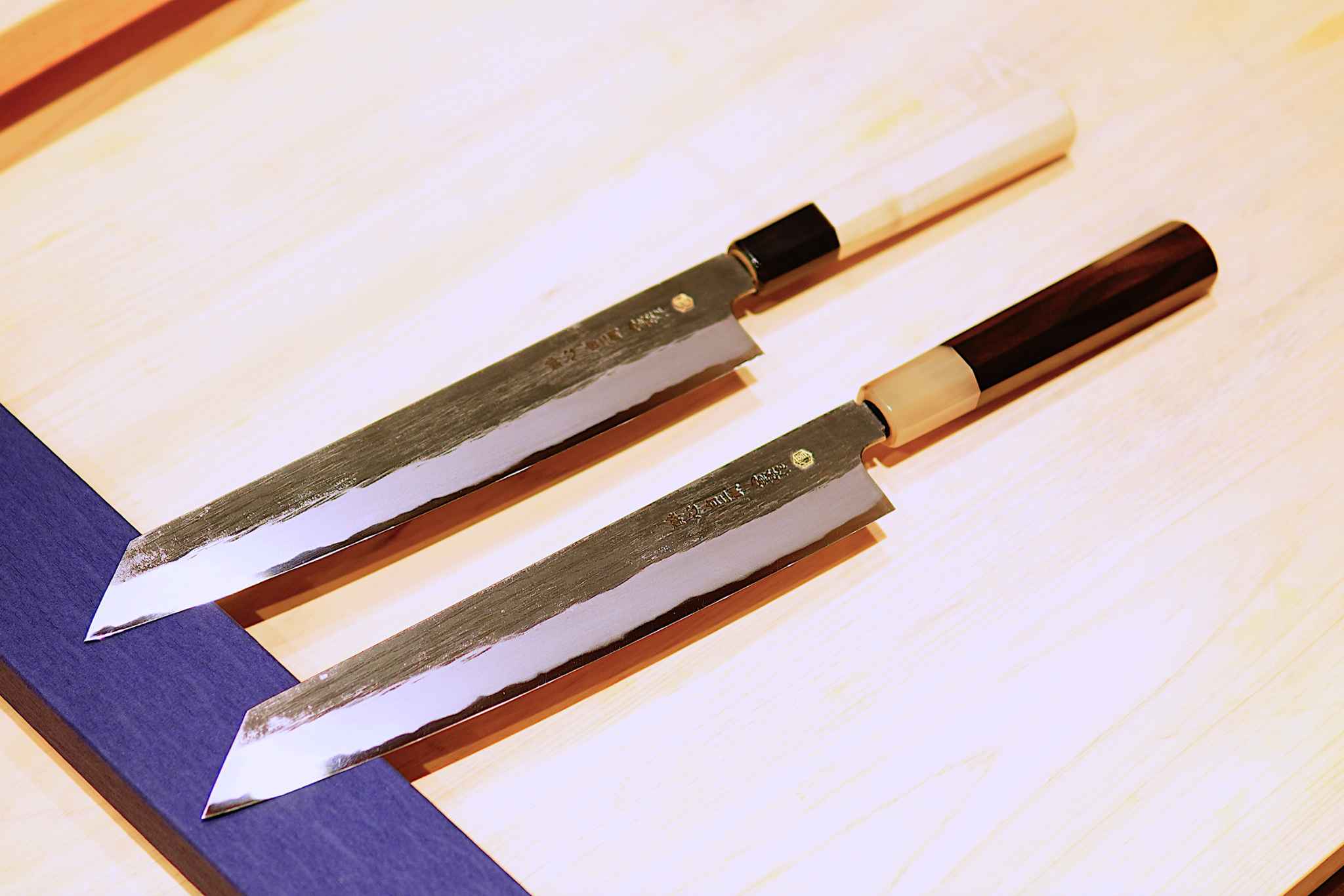 銀座渡利オリジナル】255mm 剣型筋引 白二鋼 黒本霞