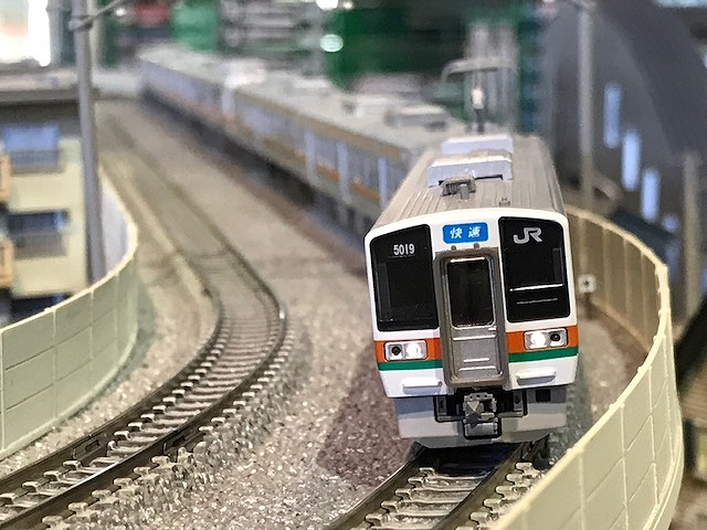 異種併結！211系+313系 « GM通信