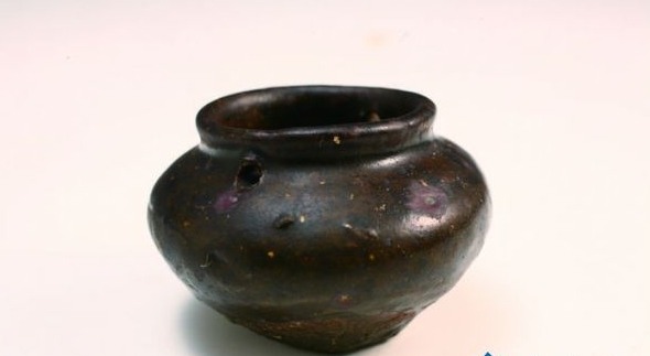 不同朝代瓷器鸟食罐特点|古玩专题|古玩|古玩鉴赏|样子收藏网,记录传统