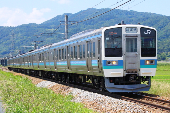 長野総合車両センター211系N編成（6連）