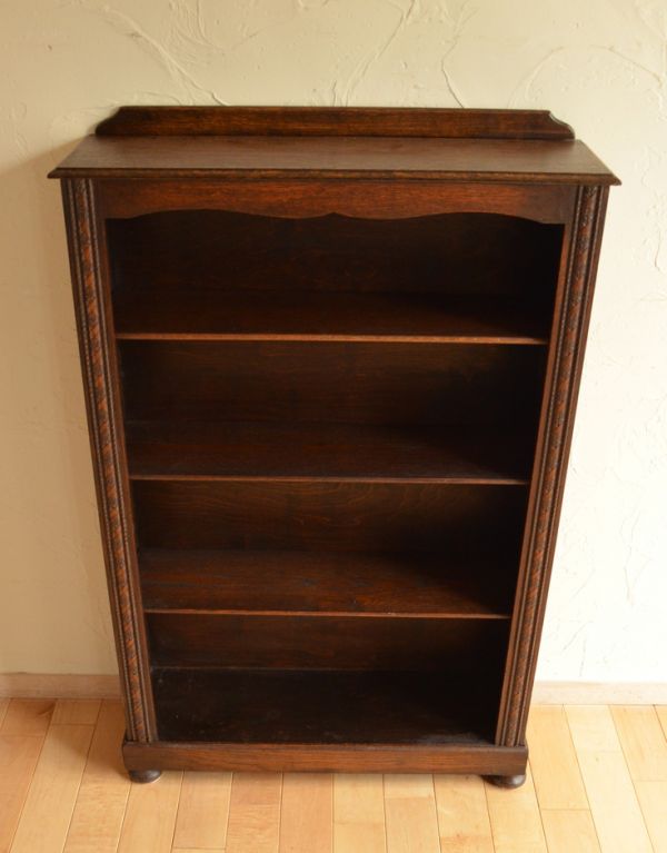 英国スタイルのアンティーク家具、オープン棚のブックシェルフ（本棚