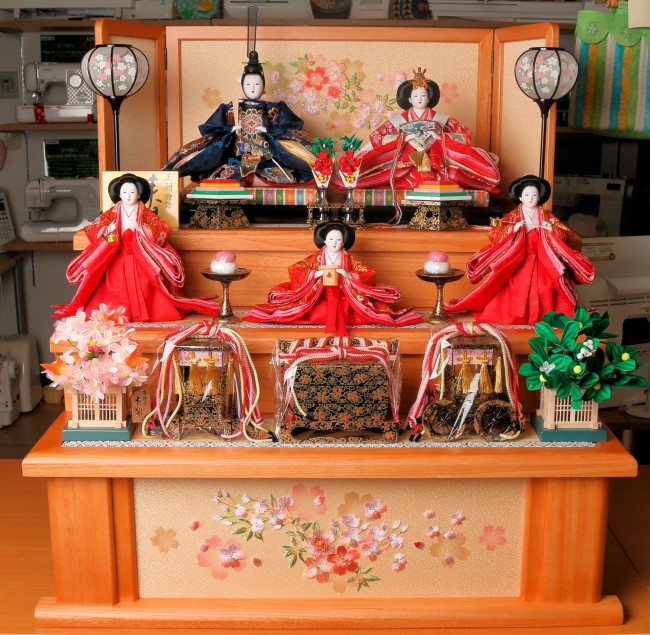春陽』小十番親王小三五官女三段飾り | 山形県 鶴岡市の雛人形・五月