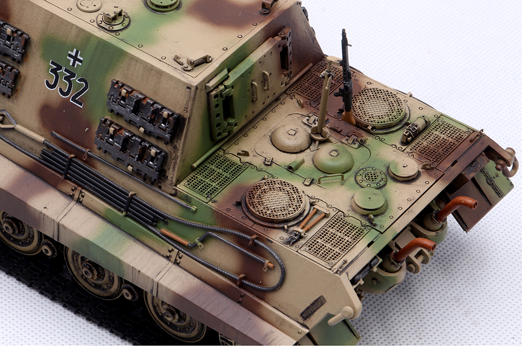 German Sd.Kfz.186 Jagdtiger (Henschel Production) 84562-1:35-HobbyBoss