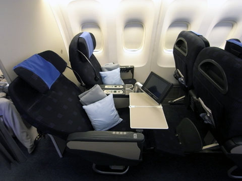 日本航空 BOEING767-300ER[A41]（JALビジネスクラス スカイラックス）